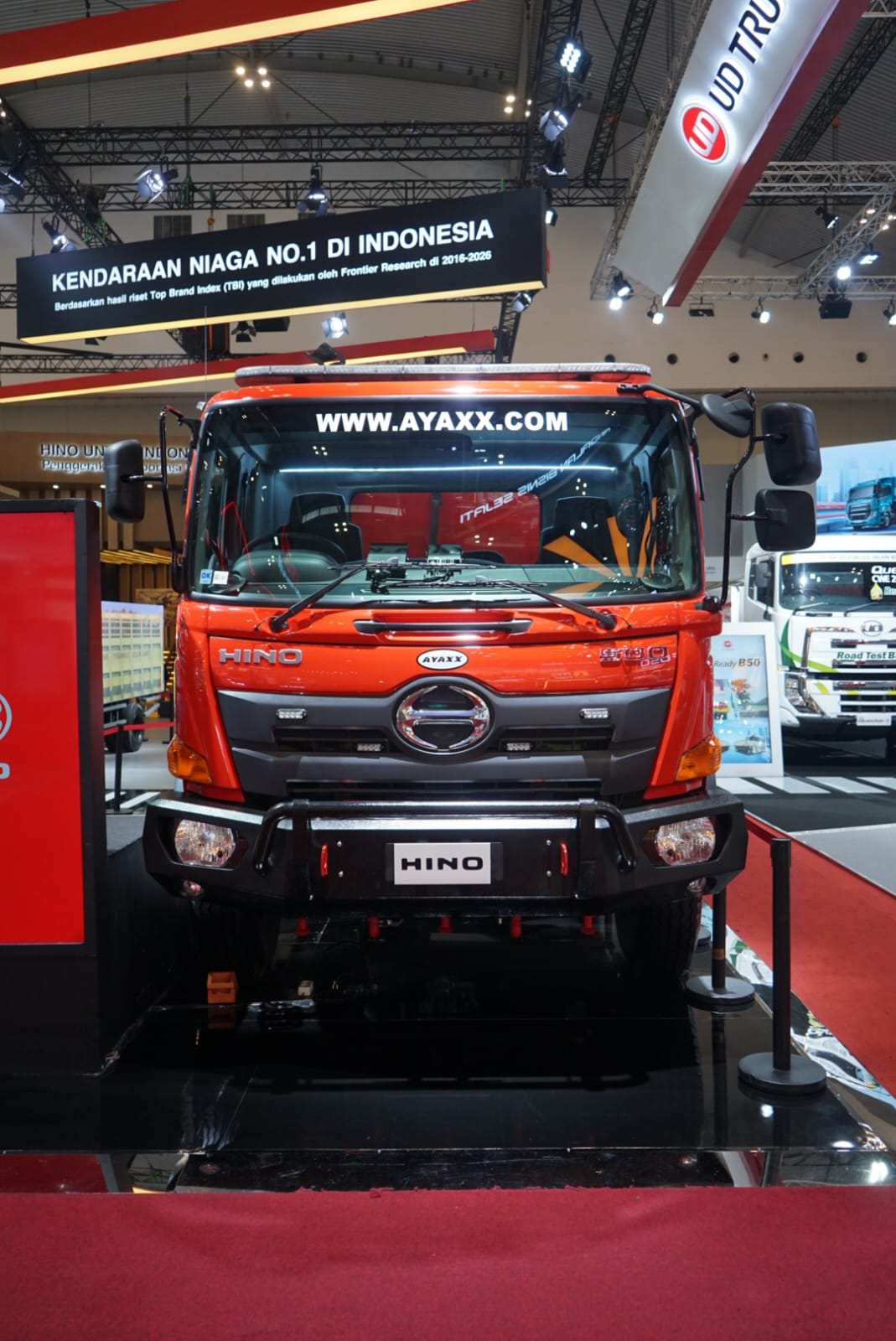 Mengawal Keselamatan Masyarakat,  Hino Hadirkan Truk Pemadam Kebakaran di GIIAS 2026